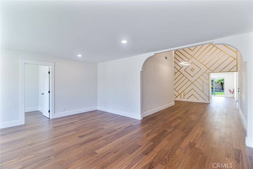 4122 Loma, Irvine CA 92604 - Photo 10