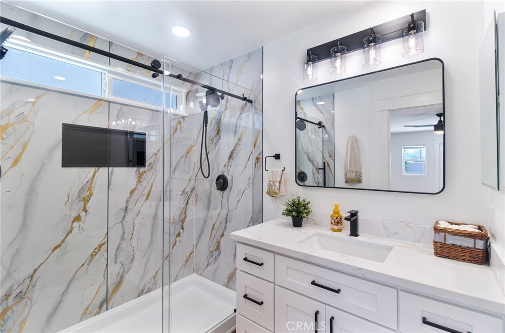4122 Loma, Irvine CA 92604 - Photo 22