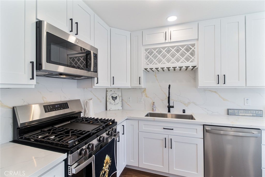 4122 Loma, Irvine CA 92604 - Photo 7