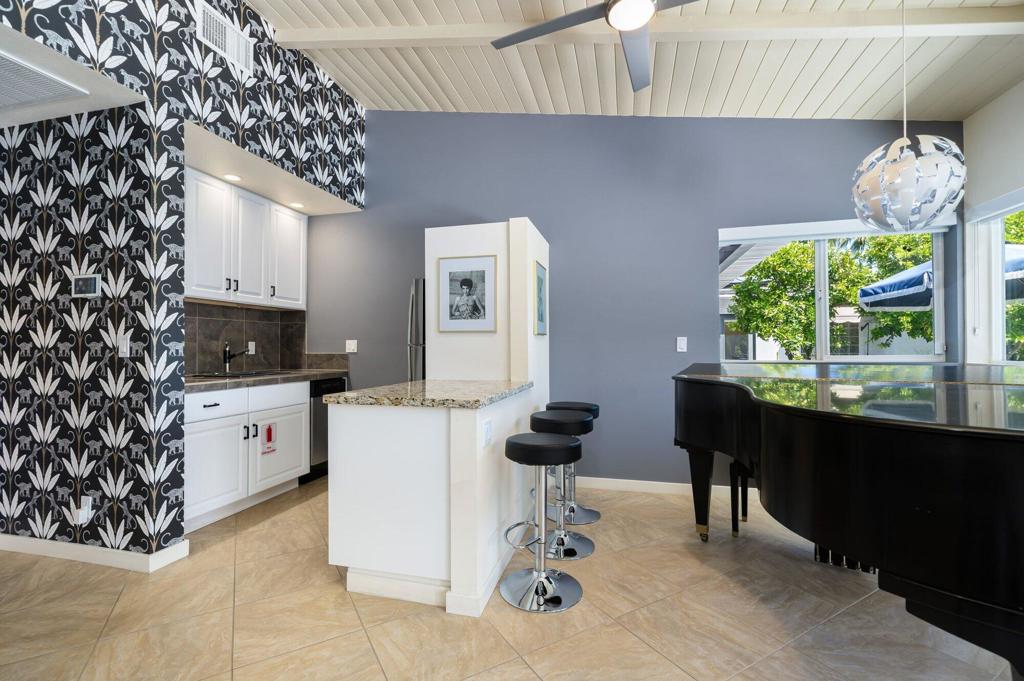 Tahquitz River Estat - Residential