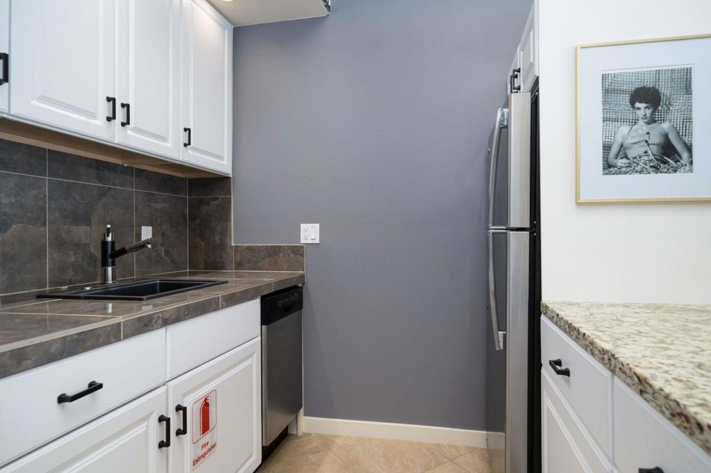 Tahquitz River Estat - Residential