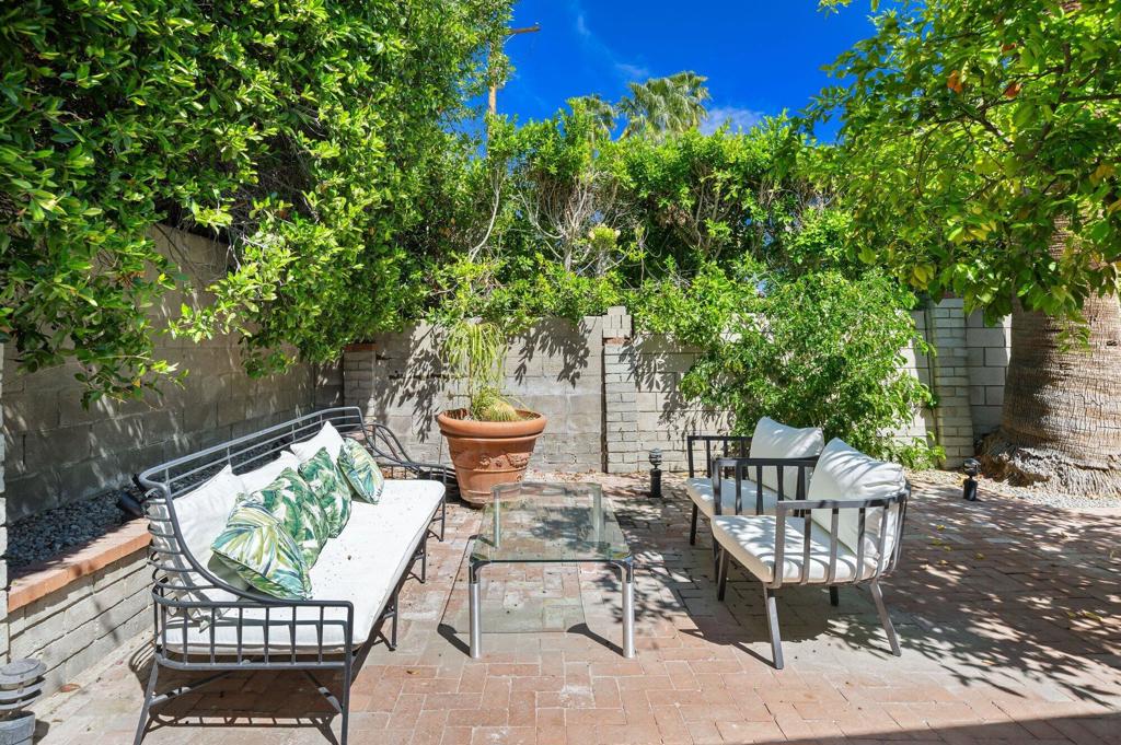 Tahquitz River Estat - Residential