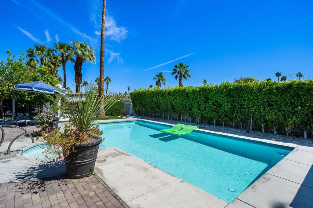 Tahquitz River Estat - Residential