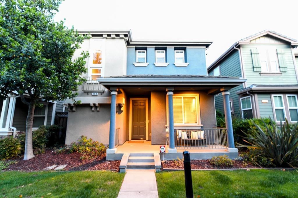 393 Rayos Del Sol Drive