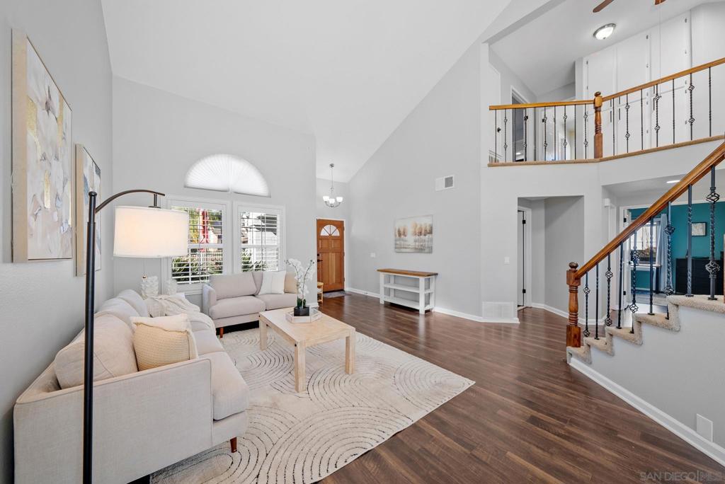 5944 Rio Valle