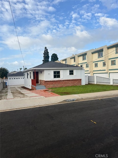 Photo of 2419 Marshallfield Lane, Redondo Beach, CA 90278 (MLS # SB26221171)