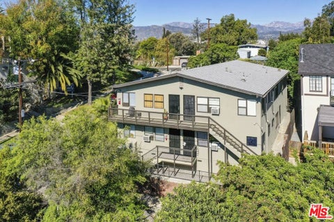 Photo of 2986 Waverly Drive #4, Los Angeles, CA 90039 (MLS # 26864431)
