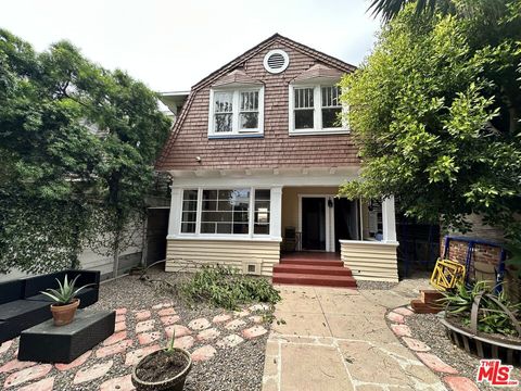 Photo of 49 Dudley Avenue, Venice, CA 90291 (MLS # 26649569)