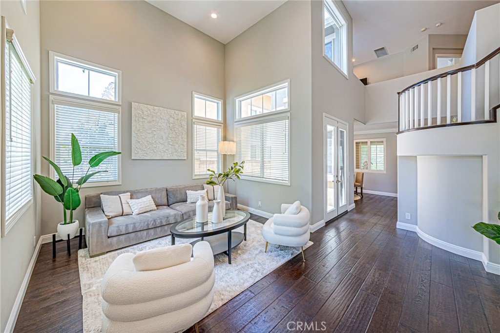 106 Lakeside Drive