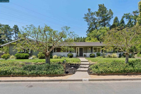 Photo of 247 Corliss Dr DR, Moraga, CA 94556 (MLS # 41140466)