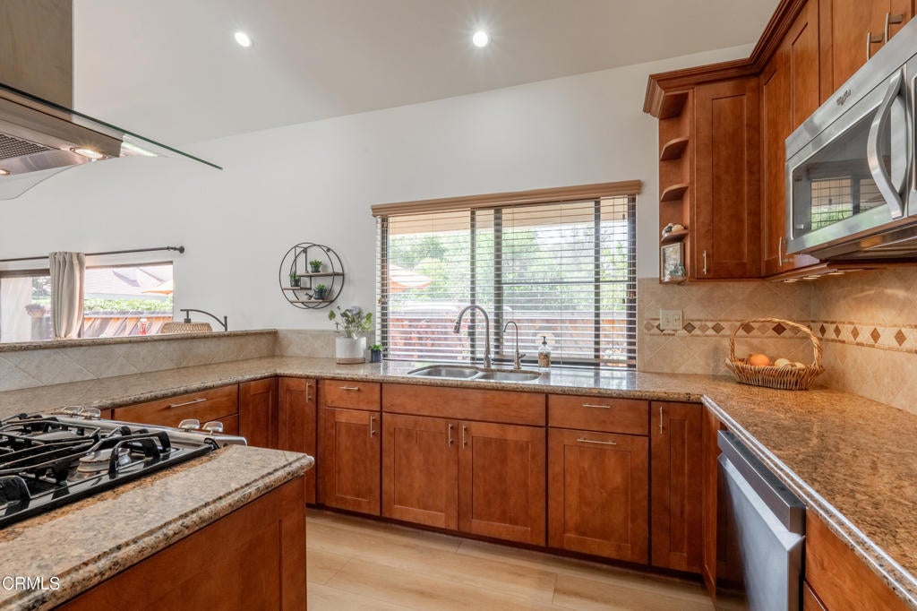 211 N Carillo Road E