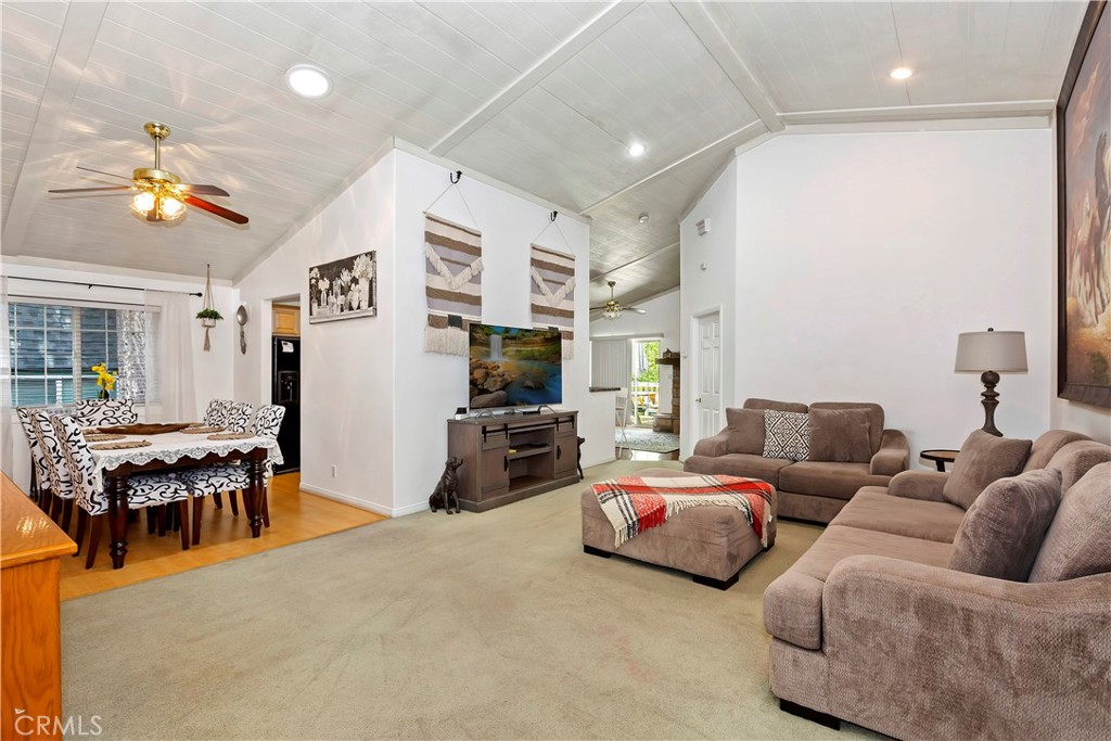 329 E Sherwood Boulevard