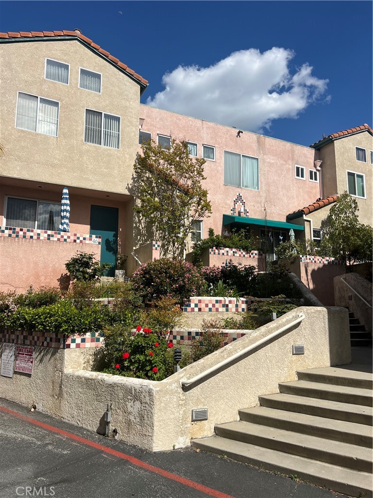 Crescent Park Townhomes best in Sylmar! Your buyers will love this unit. Light, bright and open floor plan. Great interior location across from pool three bedroom, three bathroom, over 1,200sq.ft. Family room with fireplace and separate dinning area next to kitchen. Two car garage is located under the unit with direct access through the kitchen and separate laundry area. Enjoy this gated, well maintained, smaller complex with nice pool. Close to schools, Olive View UCLA Medical Center, shopping and easy freeway access!