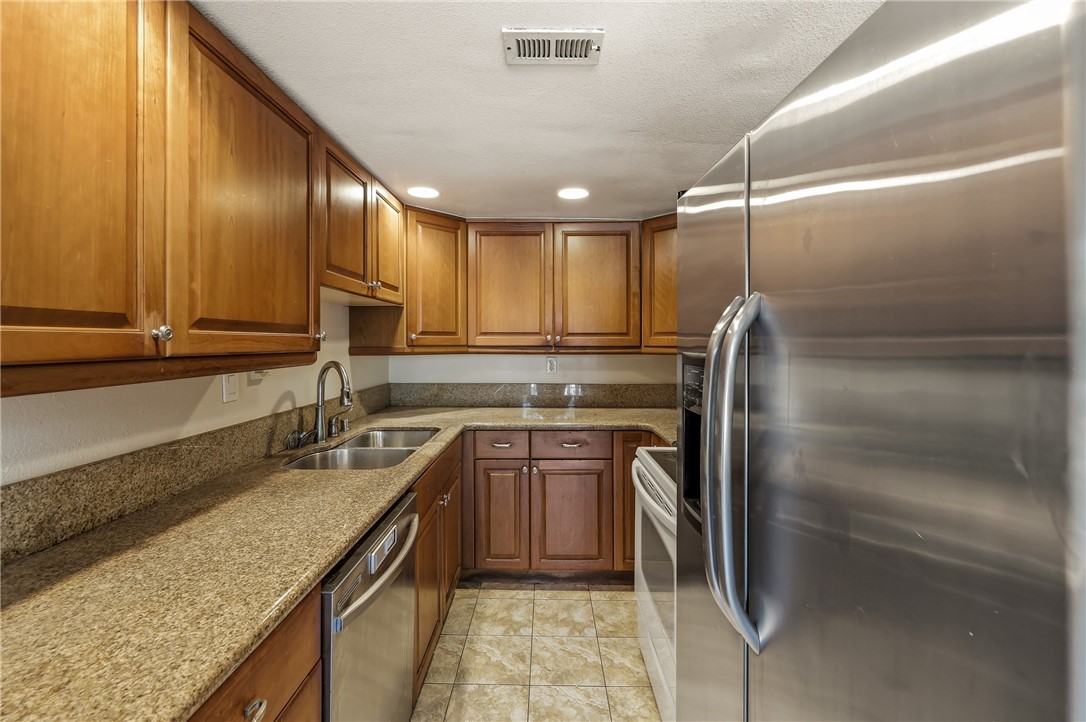23821 Hillhurst 38, Laguna Niguel CA 92677 - Photo 20