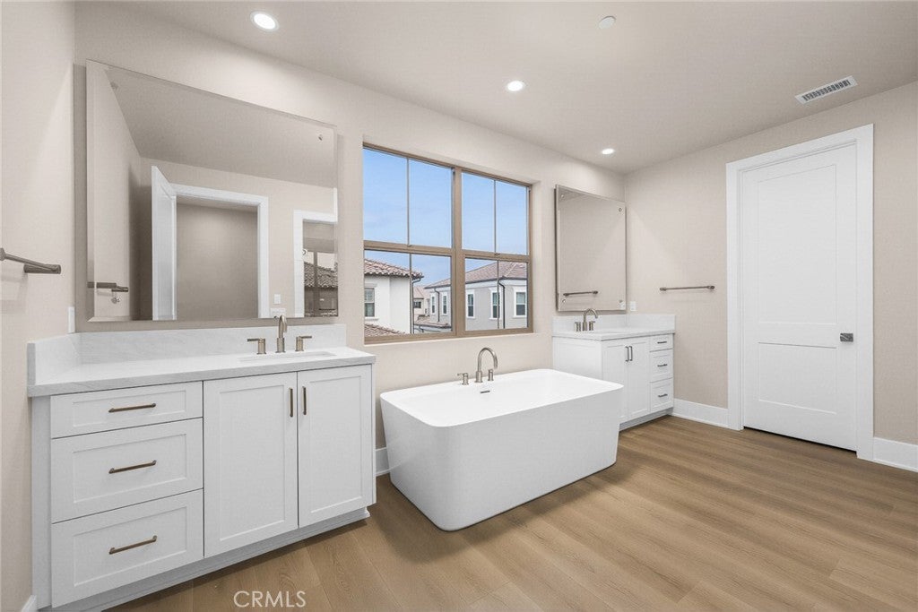 206 Mistwater, Irvine CA 92618 - Photo 32