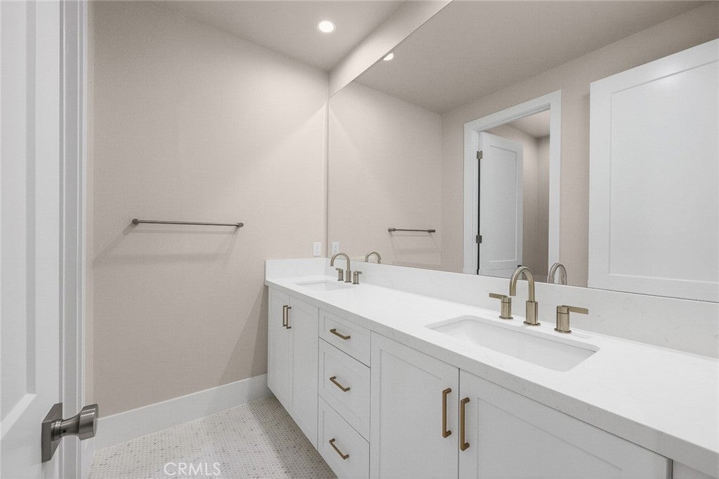 206 Mistwater, Irvine CA 92618 - Photo 36