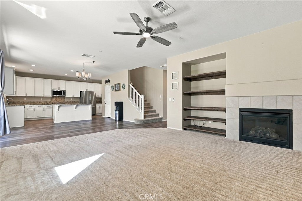 4702 W Jewel Drive