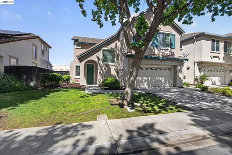 Photo of 244 Balsam St, Pittsburg, CA 94565 (MLS # 41130876)