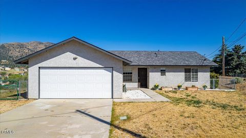 Photo of 20601 Ridgecrest Drive, Tehachapi, CA 93561 (MLS # V1-36129)
