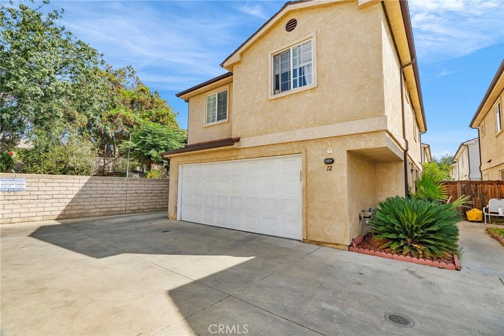 Photo of 9155 Cedros Avenue #12, Panorama City, CA 91402 (MLS # SR25239617)