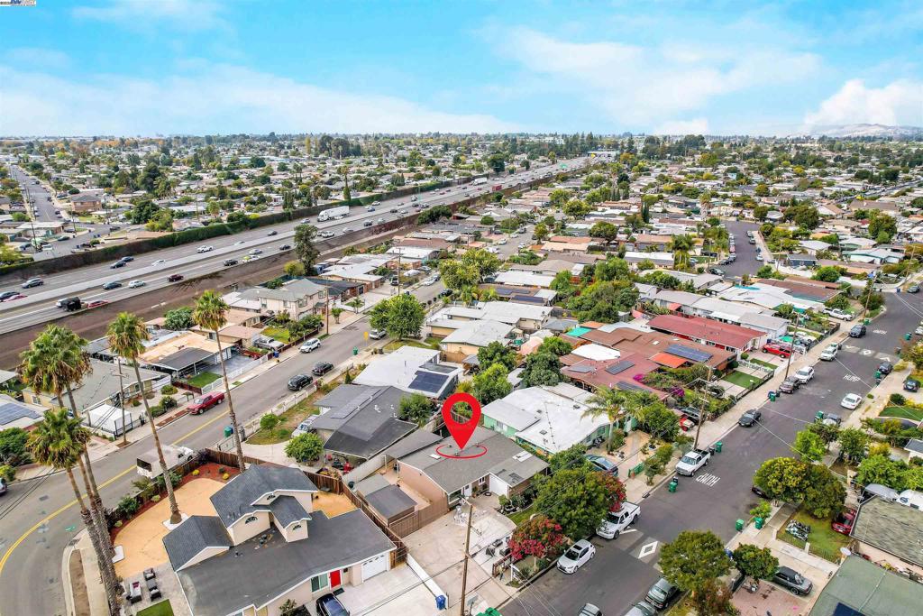 HAYWARD - Residential