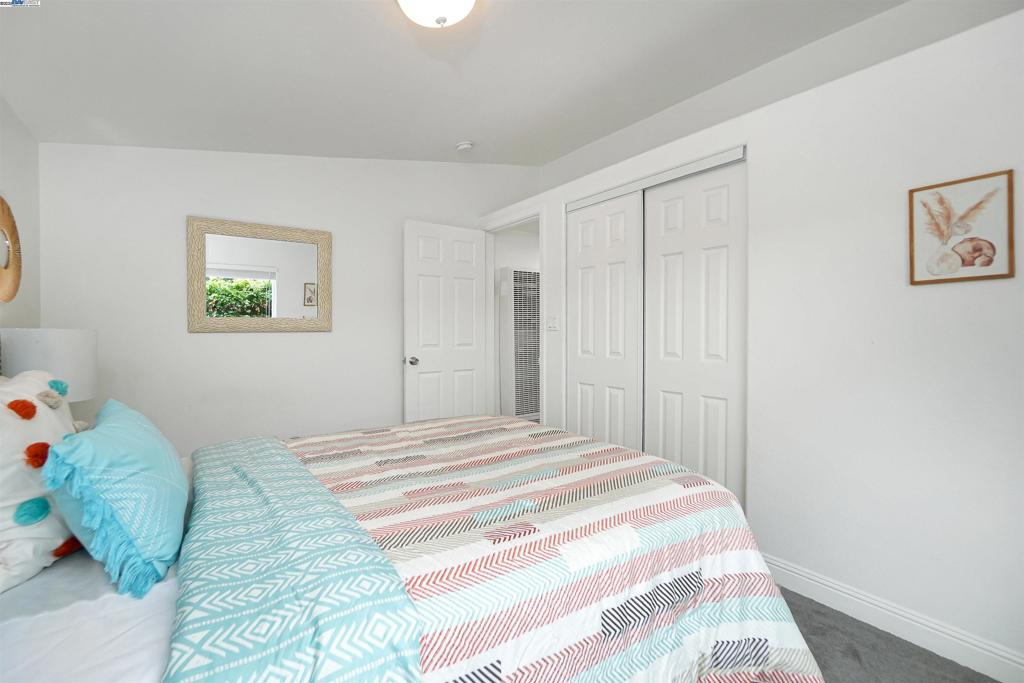 HAYWARD - Residential