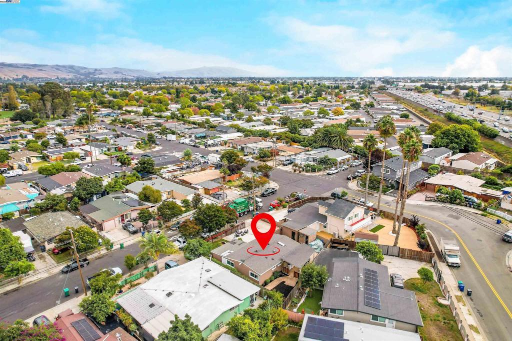 HAYWARD - Residential