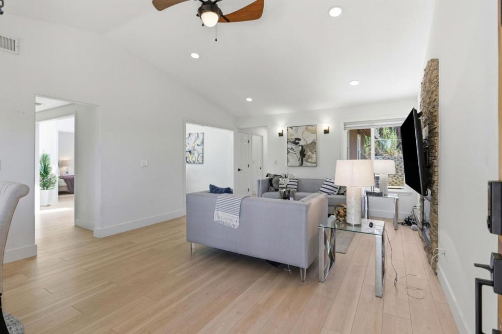 2736 Reno Drive