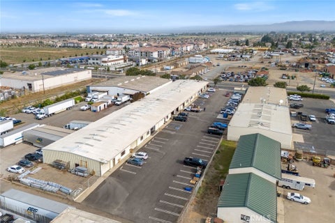 Tiny photo for 722 W Betteravia RD #B, Santa Maria, CA 93455 (MLS # NS26193546)