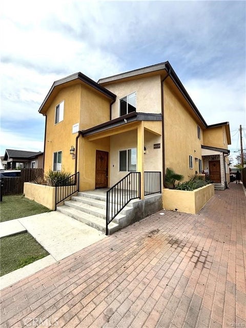 Photo of 645 E 78th St, Los Angeles, CA 90001 (MLS # OC26167009)