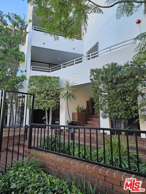Photo of 15480 Antioch Street #103A, Pacific Palisades, CA 90272 (MLS # 25628785)