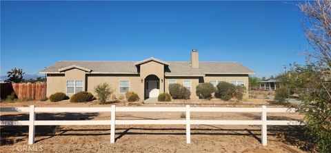 Photo of 14470 Navajo Road, Apple Valley, CA 92307 (MLS # PW25187576)