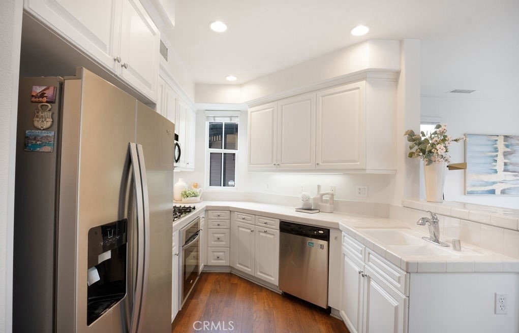 Tustin Village (TV) - Residential Lease