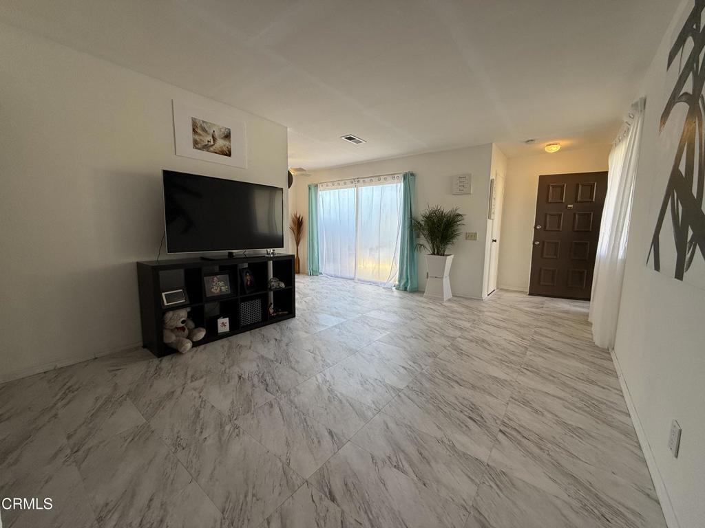 Channel Island Park I - 2158 - Residential