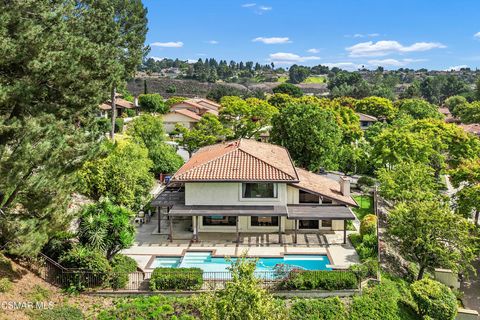 Photo of 3957 Corte Cancion, Thousand Oaks, CA 91360 (MLS # 225004955)