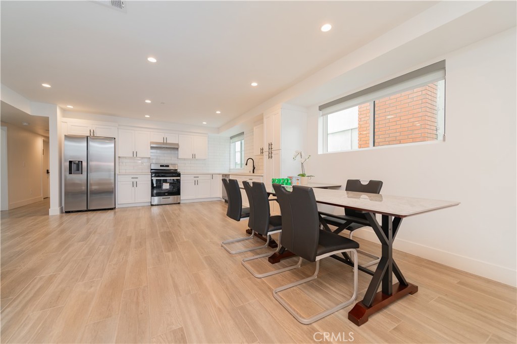 Properties 1 5652 La Mirada Avenue