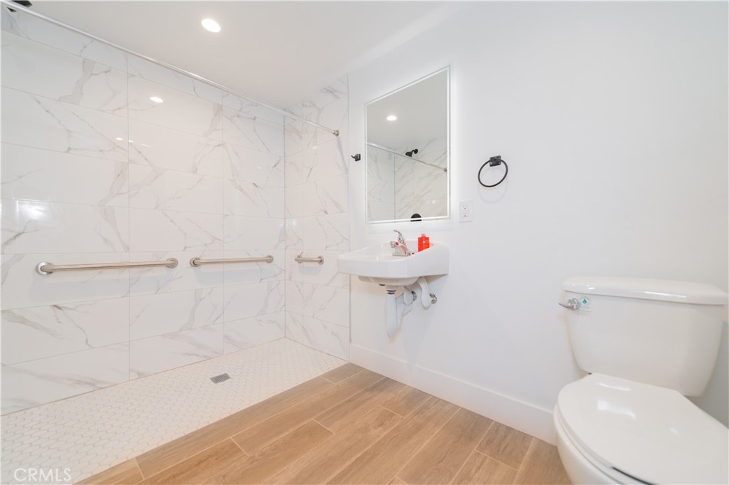 Properties 3 5652 La Mirada Avenue