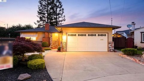 Photo of 506 Caleb Pl Pl, Hayward, CA 94544 (MLS # 41132898)