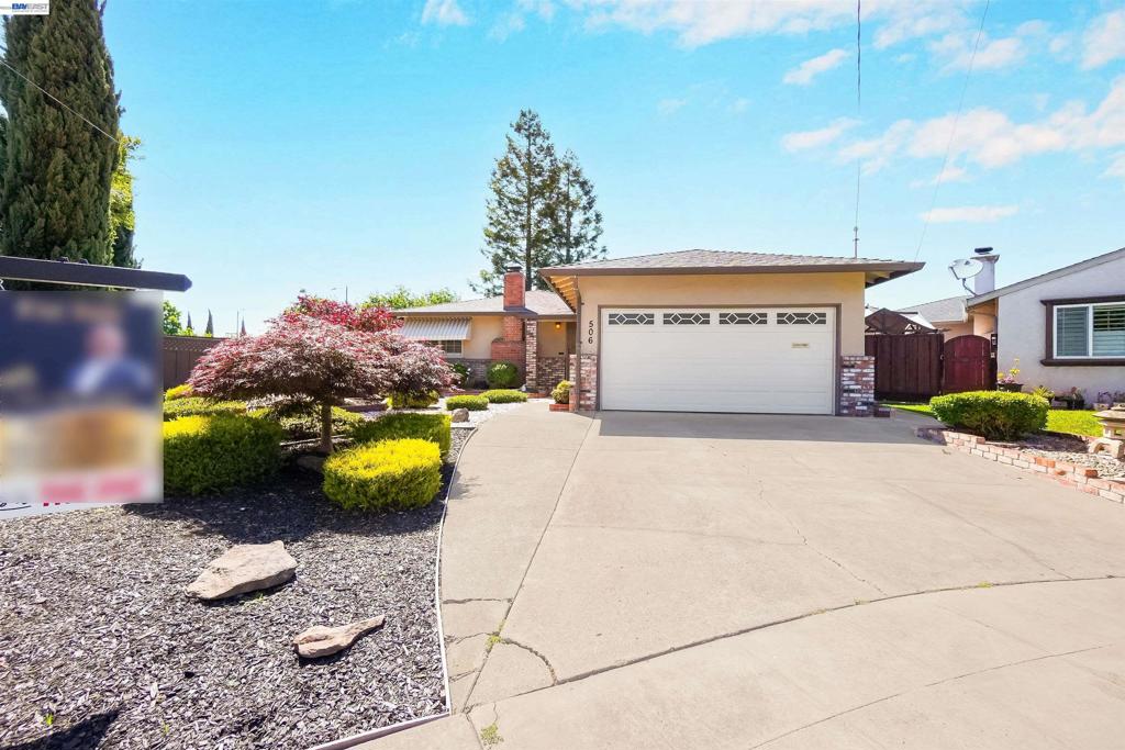 506 Caleb Pl