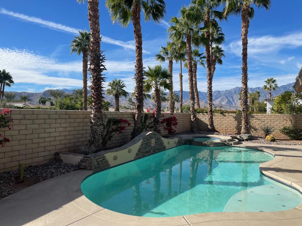 30 Oakmont Drive
