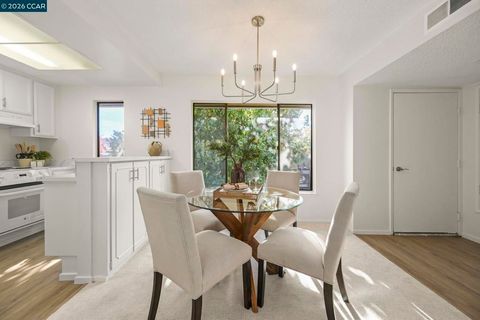 Photo of 1324 1324 Singingwood Court Ct #3, Walnut Creek, CA 94595 (MLS # 41120872)