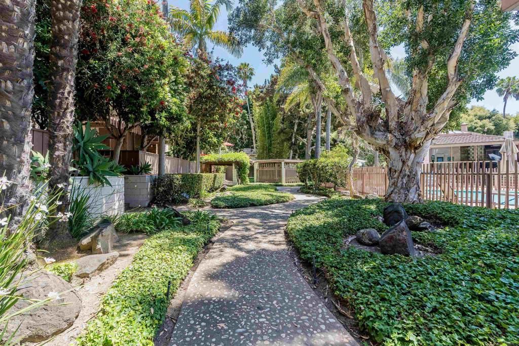 listing image 130729705214878753490