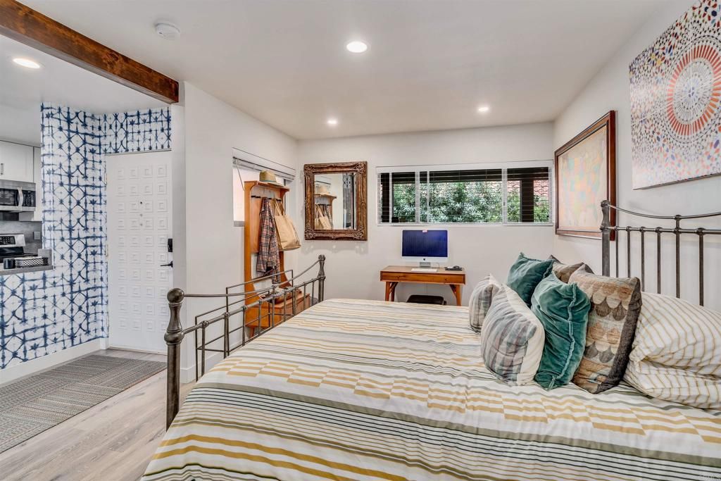 listing image 130723951170959313335