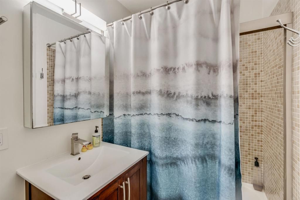 listing image 130721903782634936312