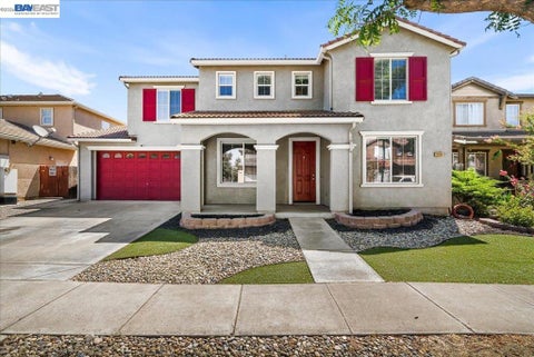 Photo of 240 Angora St ST, Patterson, CA 95363 (MLS # 41143936)