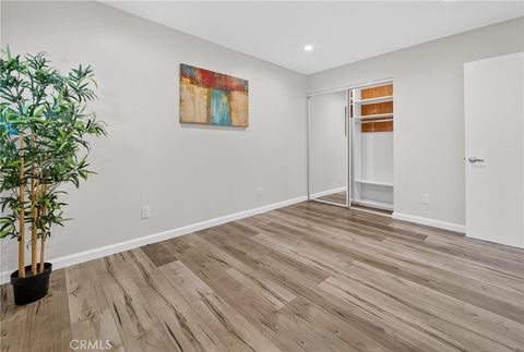 Tiny photo for 22637 Covello, West Hills, CA 91307 (MLS # SR26029160)