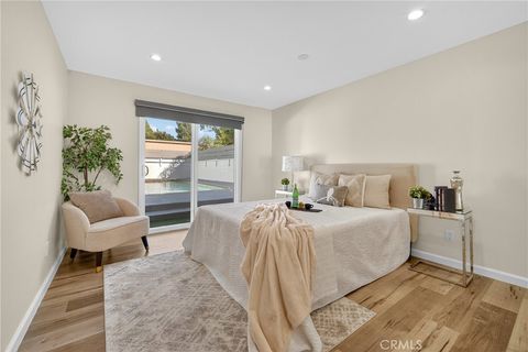 Tiny photo for 22637 Covello, West Hills, CA 91307 (MLS # SR26029160)
