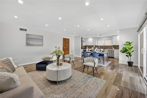 Tiny photo for 22637 Covello, West Hills, CA 91307 (MLS # SR26029160)