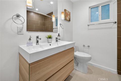 Tiny photo for 22637 Covello, West Hills, CA 91307 (MLS # SR26029160)