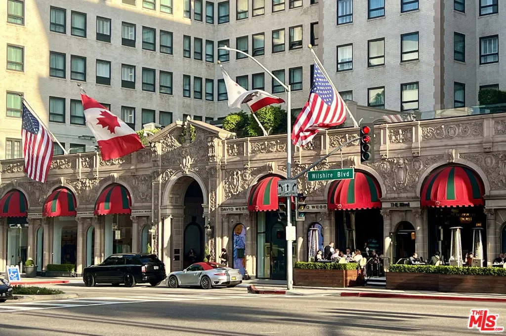 Beverly Hills, California 90210, United States, 2 Bedrooms Bedrooms, ,3 BathroomsBathrooms,Residential,Active,201795